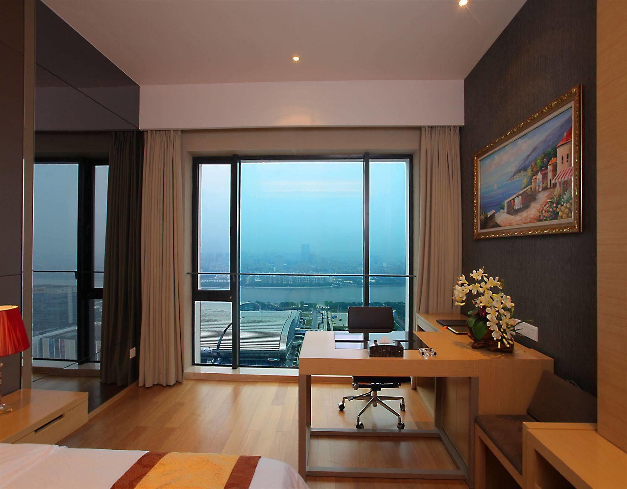 Heefun Apartment Gz -Poly World Trading Center-Walking Distance To Canton Fair Esterno foto